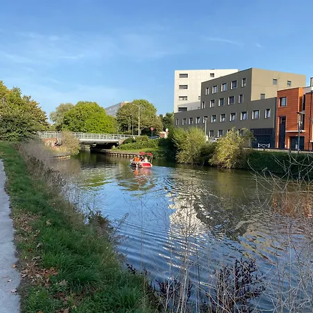 Cosy 68m2 Lumineux Avec Balcon - Garage Prive