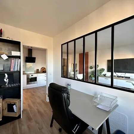 Cosy 68m2 Lumineux Avec Balcon - Garage Prive Apartamento