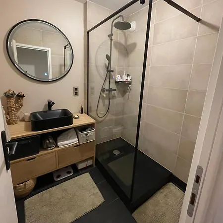 Cosy 68m2 Lumineux Avec Balcon - Garage Prive