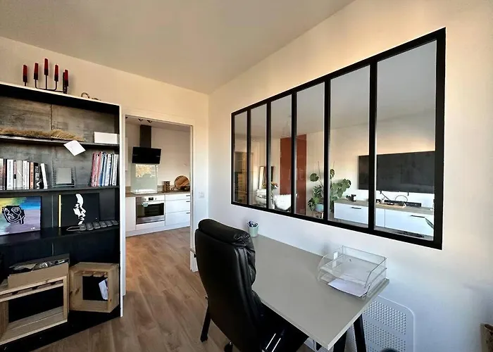 Cosy 68m2 Lumineux Avec Balcon - Garage Prive Апартаменты